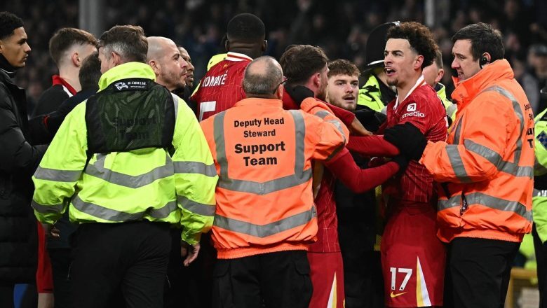 ليفربول ايفرتون