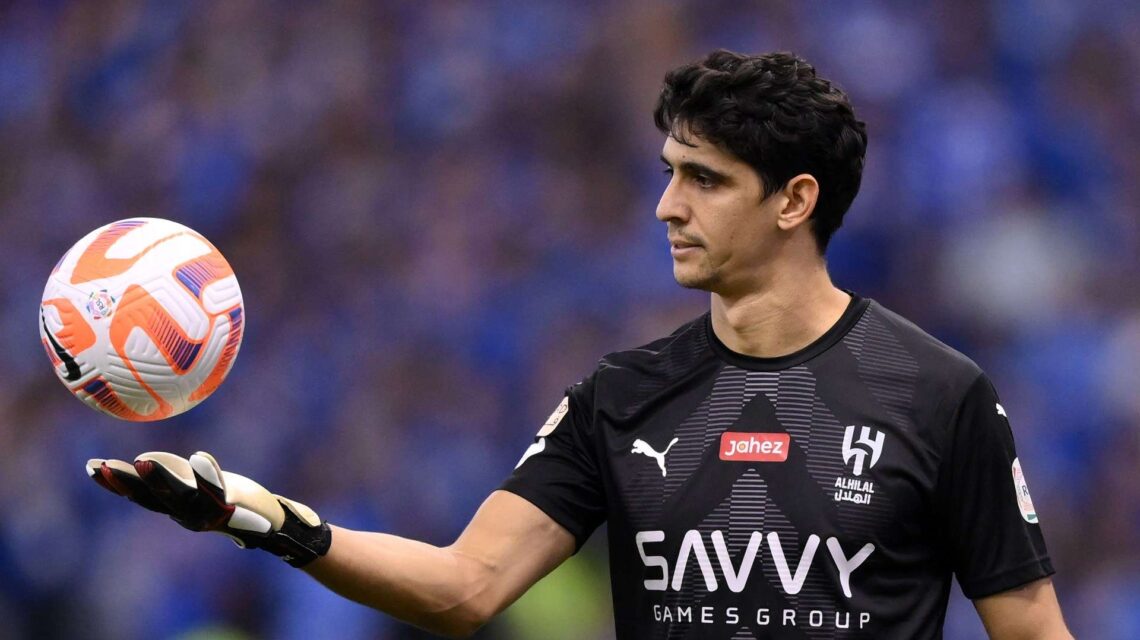 الهلال يقترب من التعاقد مع حارس جديد وبونو يطرق أبواب الرحيل