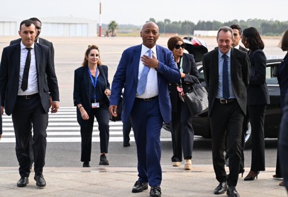 موتسيبي يصل إلى الرباط لحضور افتتاح “كان” السيدات المغرب 2026