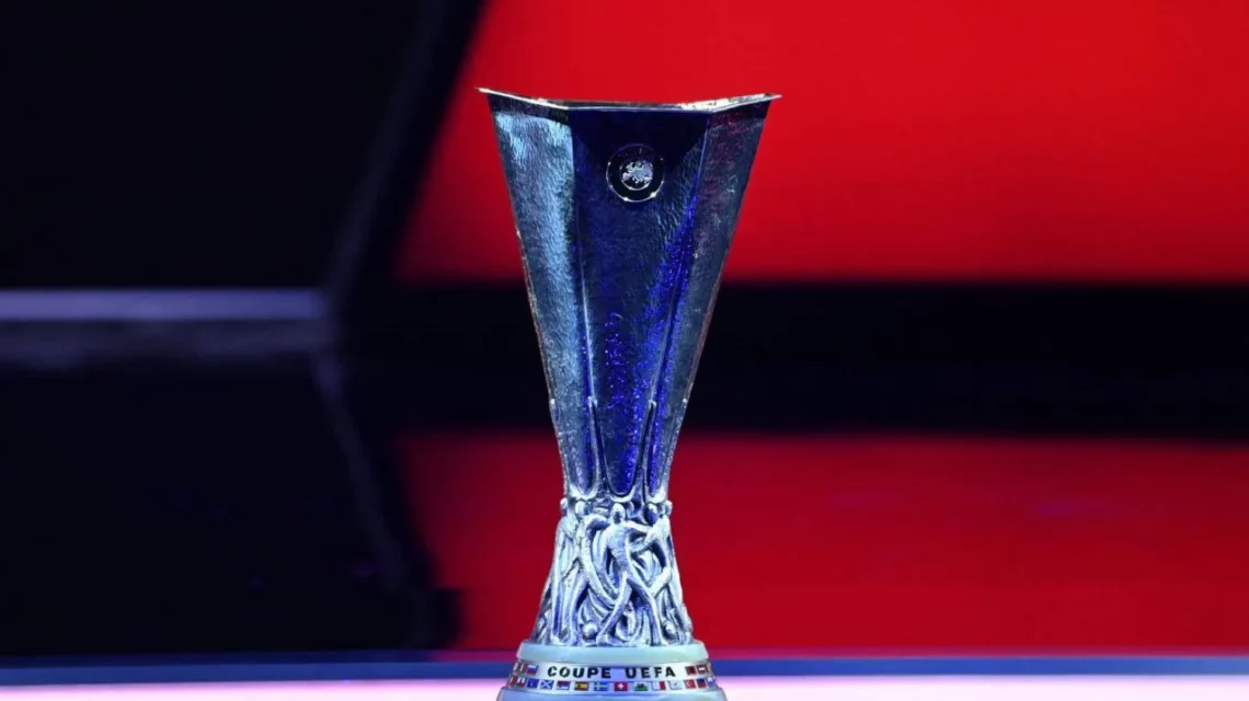 قرعة ملحق الدوري الأوروبي: مواجهات حاسمة نحو مرحلة الدوري