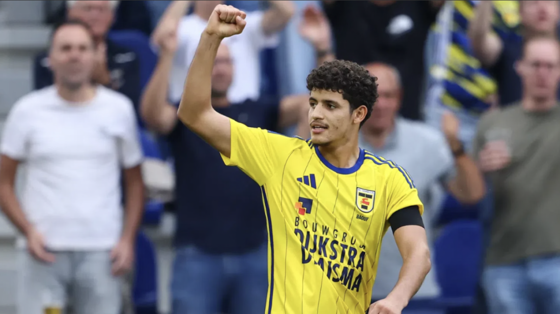 خروج مفاجئ لباعوف في مواجهة مهمة بالدوري الهولندي