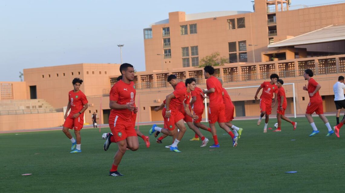 بحضور معما وباعوف.. آيت بن يدر يستدعي 28 لاعبا لمعسكر المنتخب الأولمبي