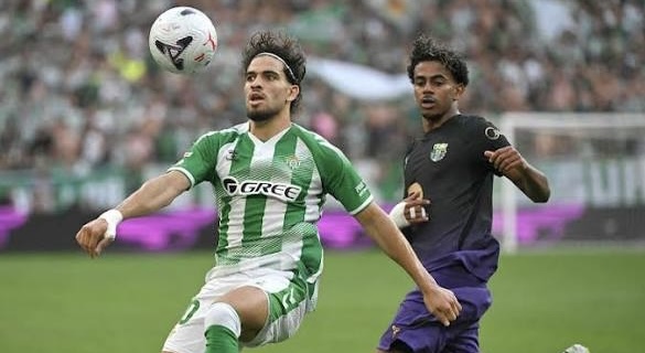 المحترفون المغاربة يتألقون في الملاعب الأوروبية والعربية بأهداف وتمريرات حاسمة