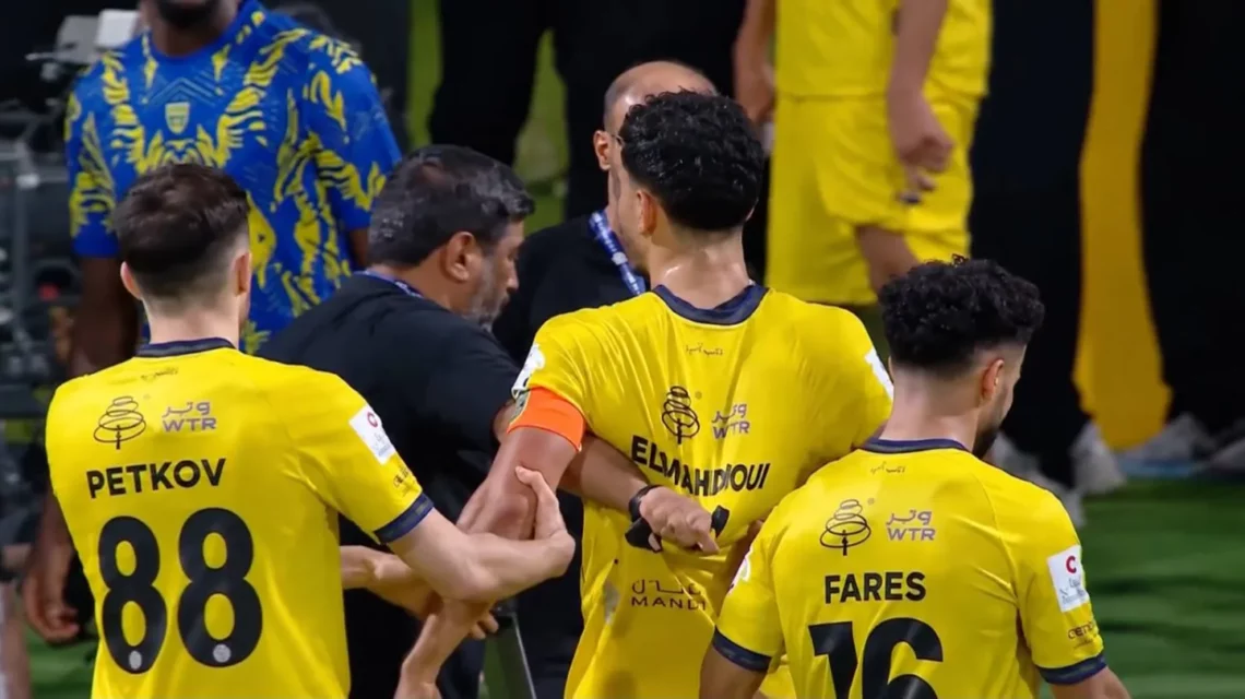 مشادة كلامية بين حمد الله والمهديوي تشعل أجواء التعاون السعودي (فيديو)
